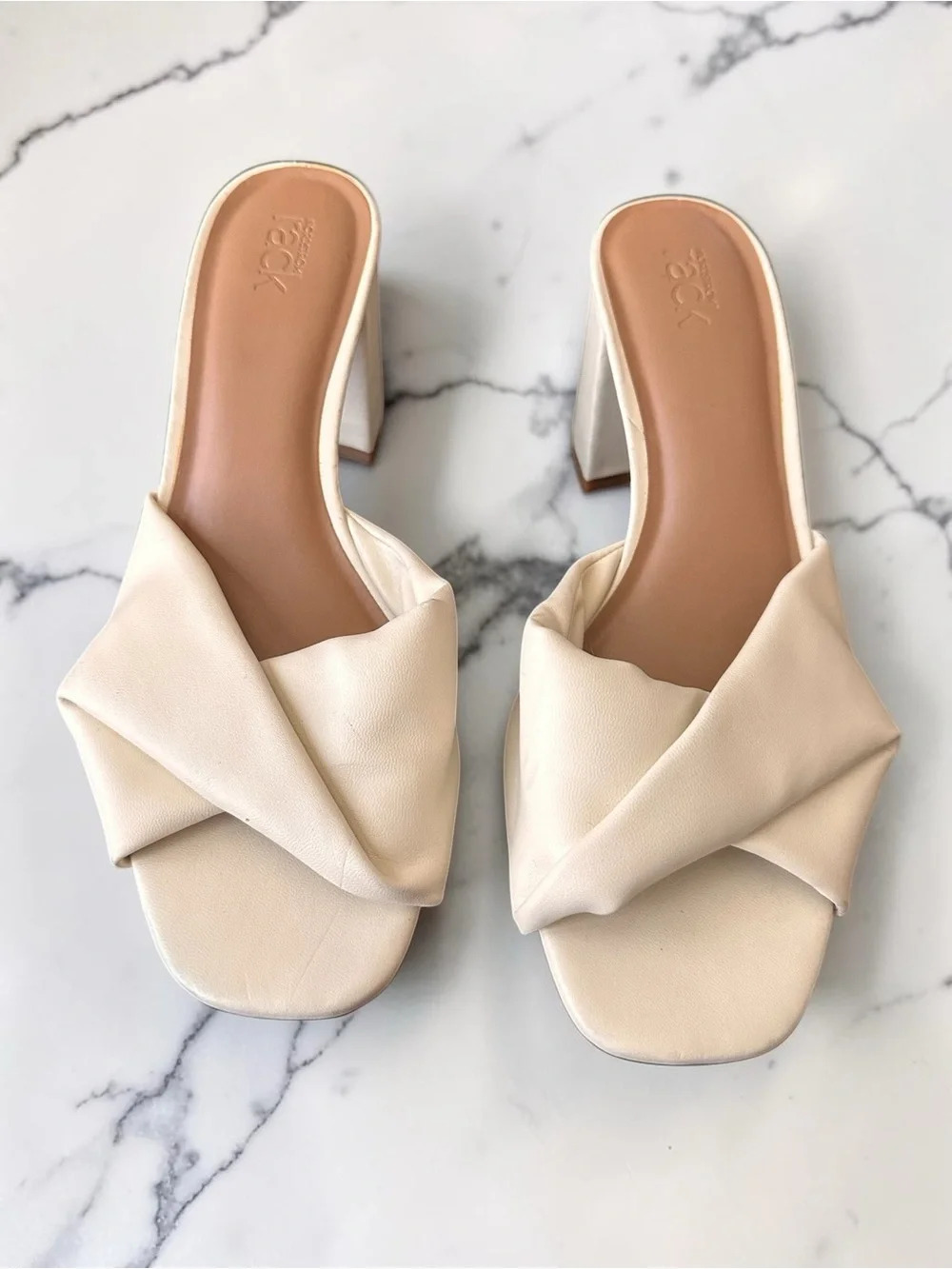 Nordstrom Rack Women’s Cream Twist Block Heel Slide Sandals Size 9.5